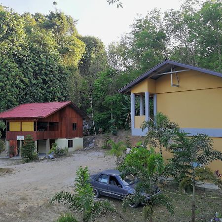 Country House Pulai Holiday Village グア・ムサン エクステリア 写真