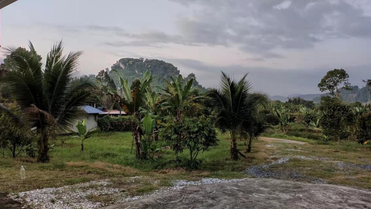 Country House Pulai Holiday Village グア・ムサン エクステリア 写真