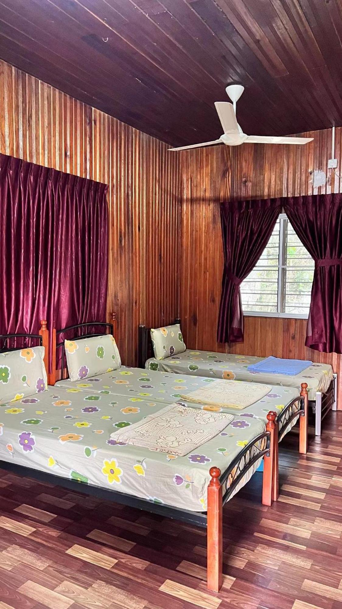 Country House Pulai Holiday Village グア・ムサン エクステリア 写真