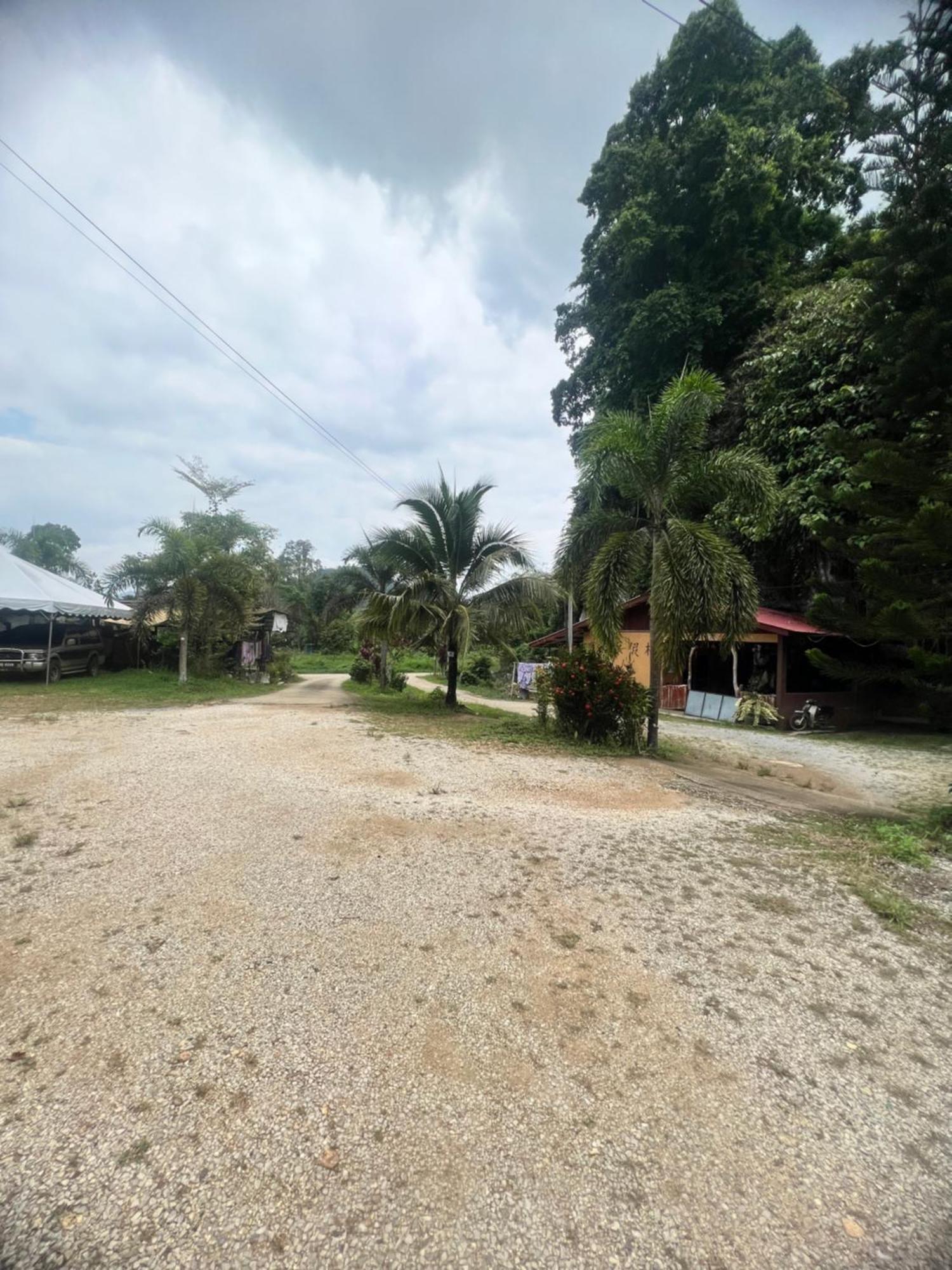 Country House Pulai Holiday Village グア・ムサン エクステリア 写真