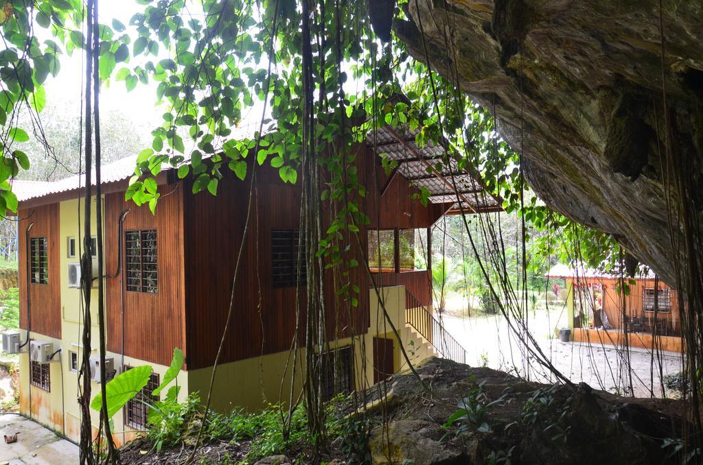 Country House Pulai Holiday Village グア・ムサン エクステリア 写真